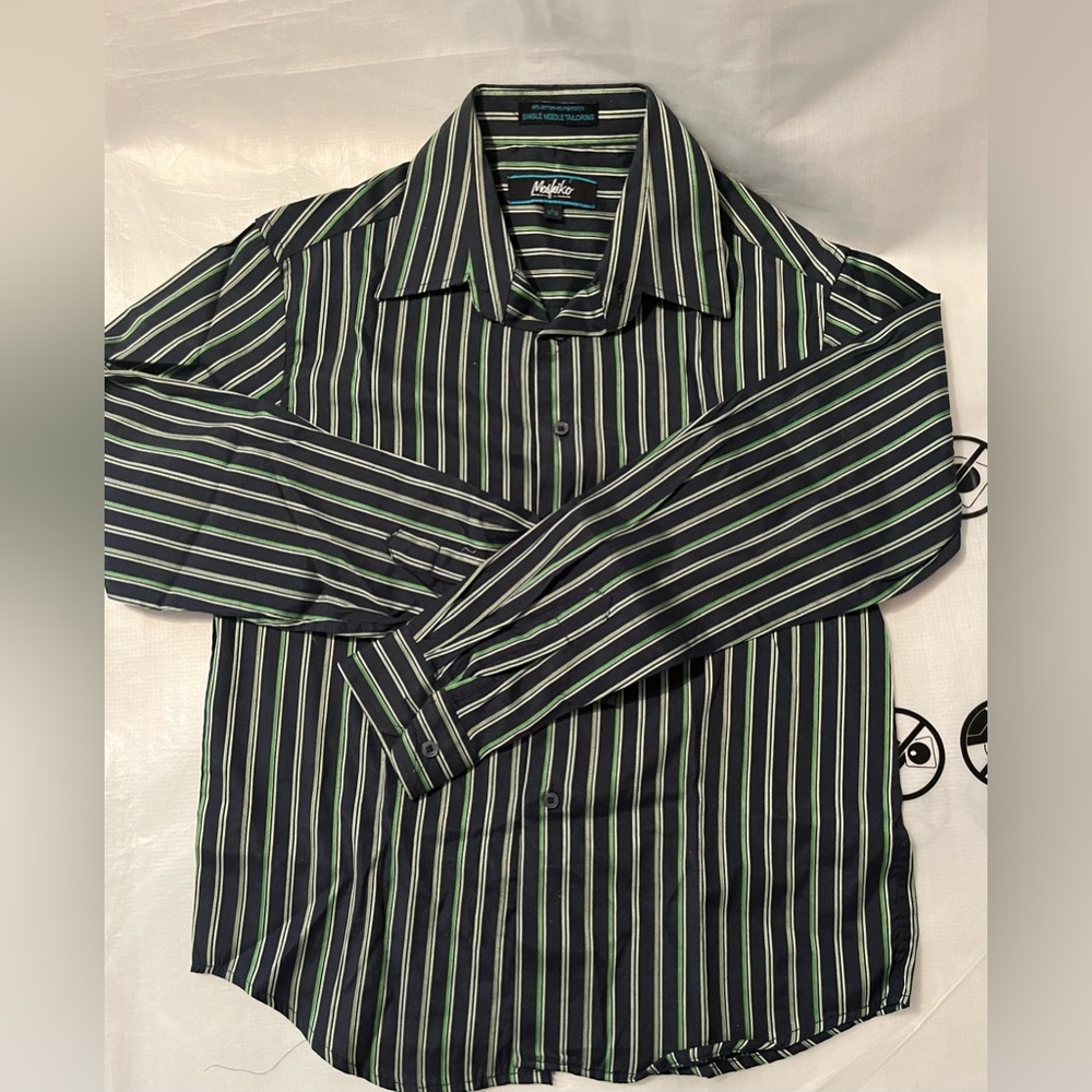 Moshiko Boys’ Black and Green Casual Button Down Shirt (L 14-15)